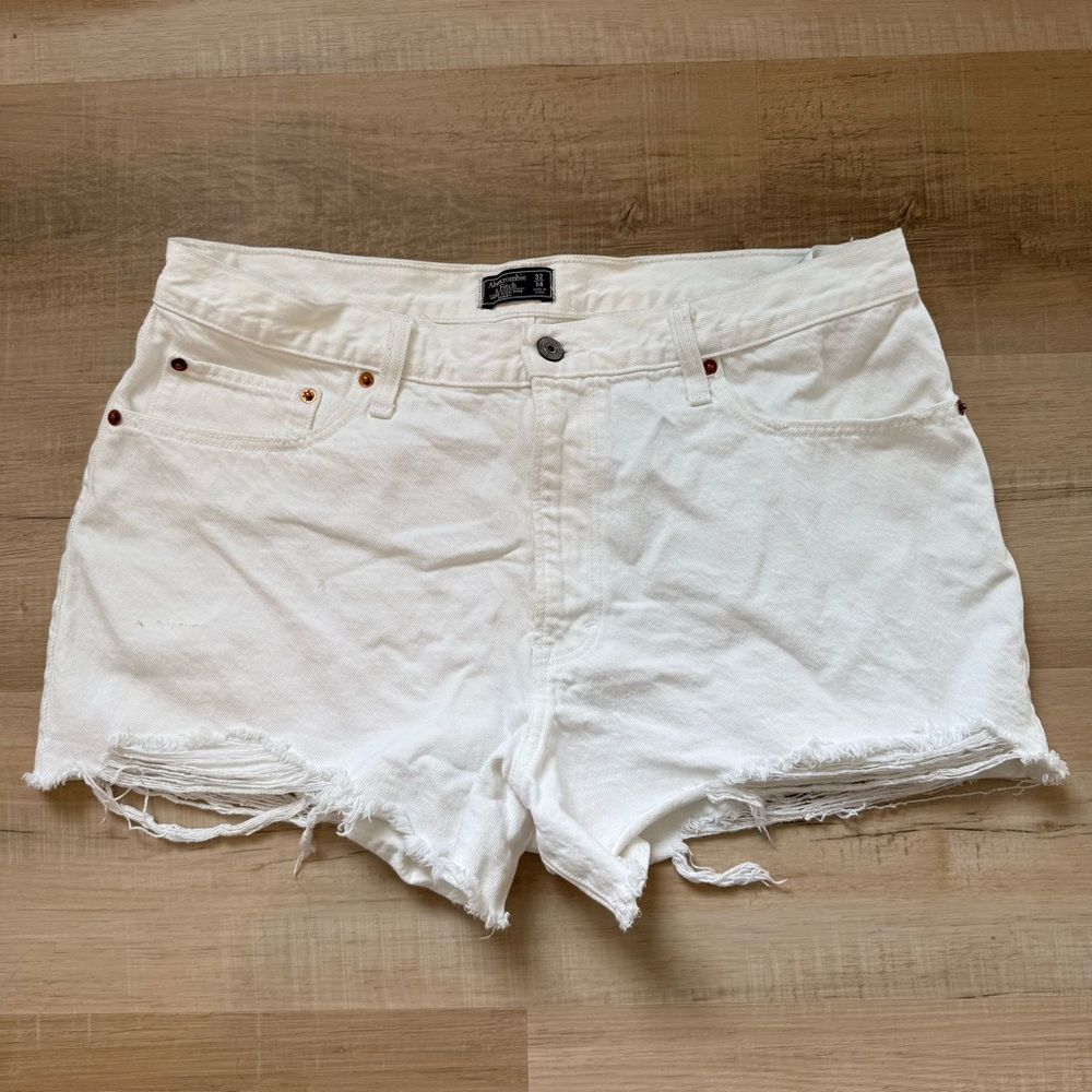 Abercrombie & Fitch Annie High Rise Short Size 32/14